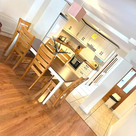 3 Bedroom House Cork Hébergement de vacances Cork